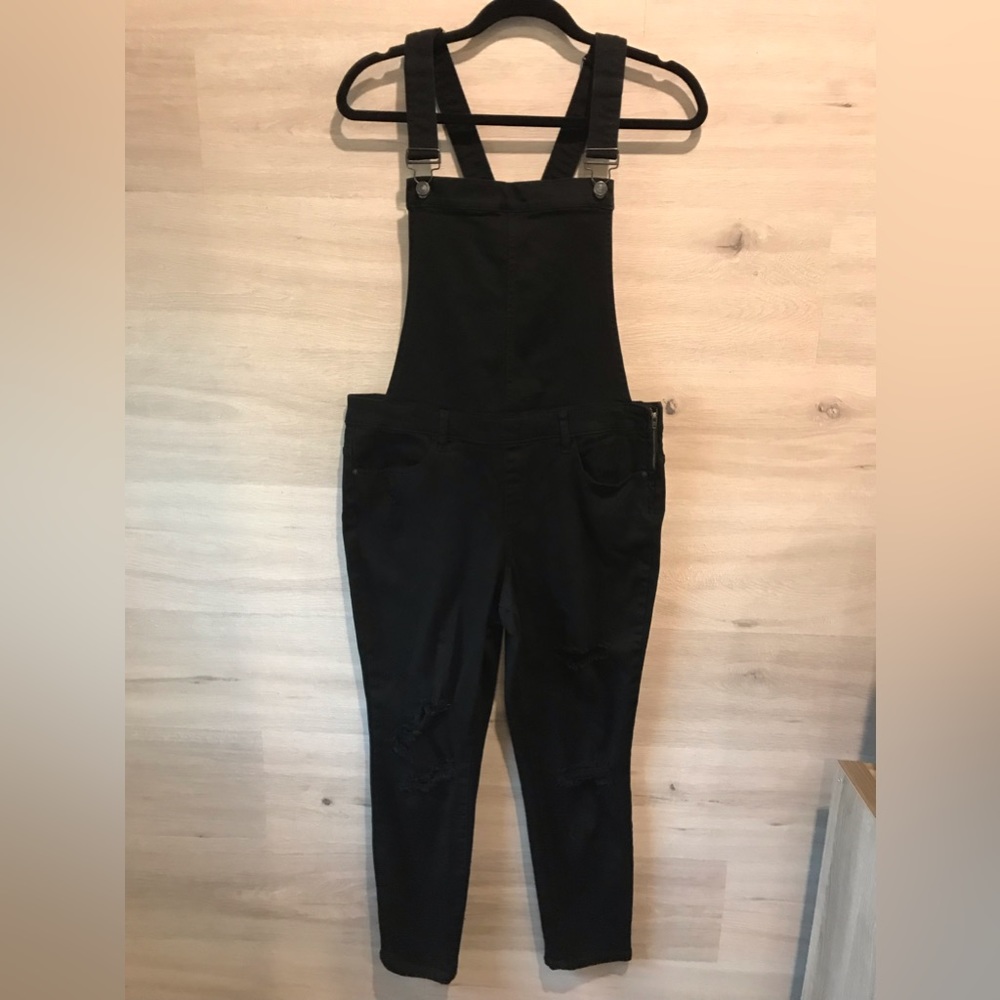 Bootlegger Overall Black Distressed Stretchy